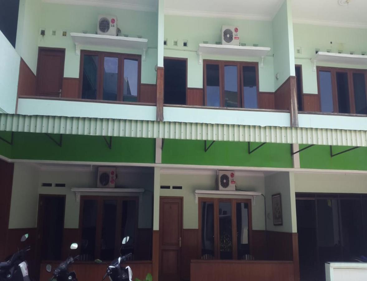 Hotel Mulia Lawean Exterior photo